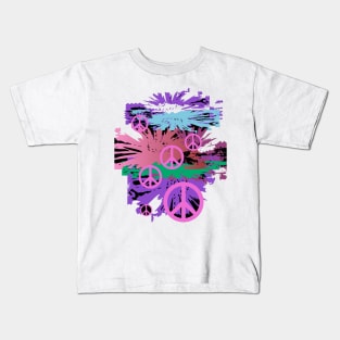 We want peace in pink Kids T-Shirt